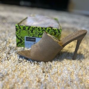 Open toe mule